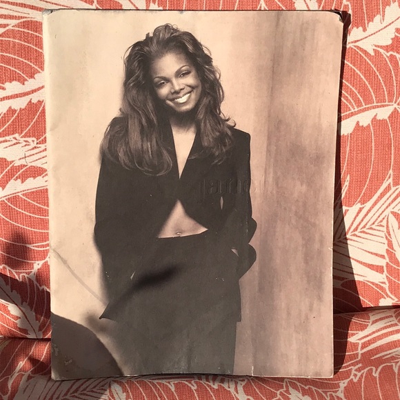 - Super Rare 1993 Janet Jackson World Tour❣️